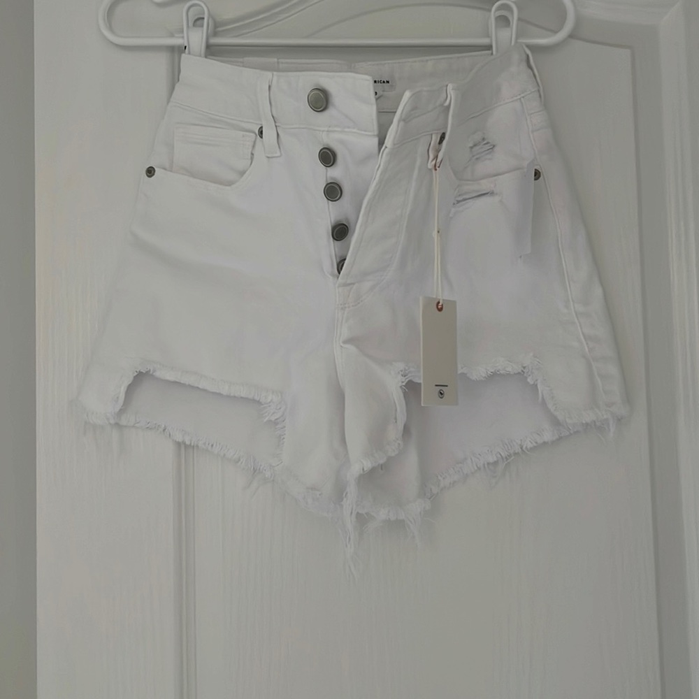 GOOD AMERICAN BOMBSHELL SHORTS SIZE 26/2